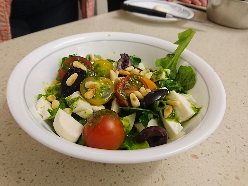 Vinaigrette Salad with Mozzarella 