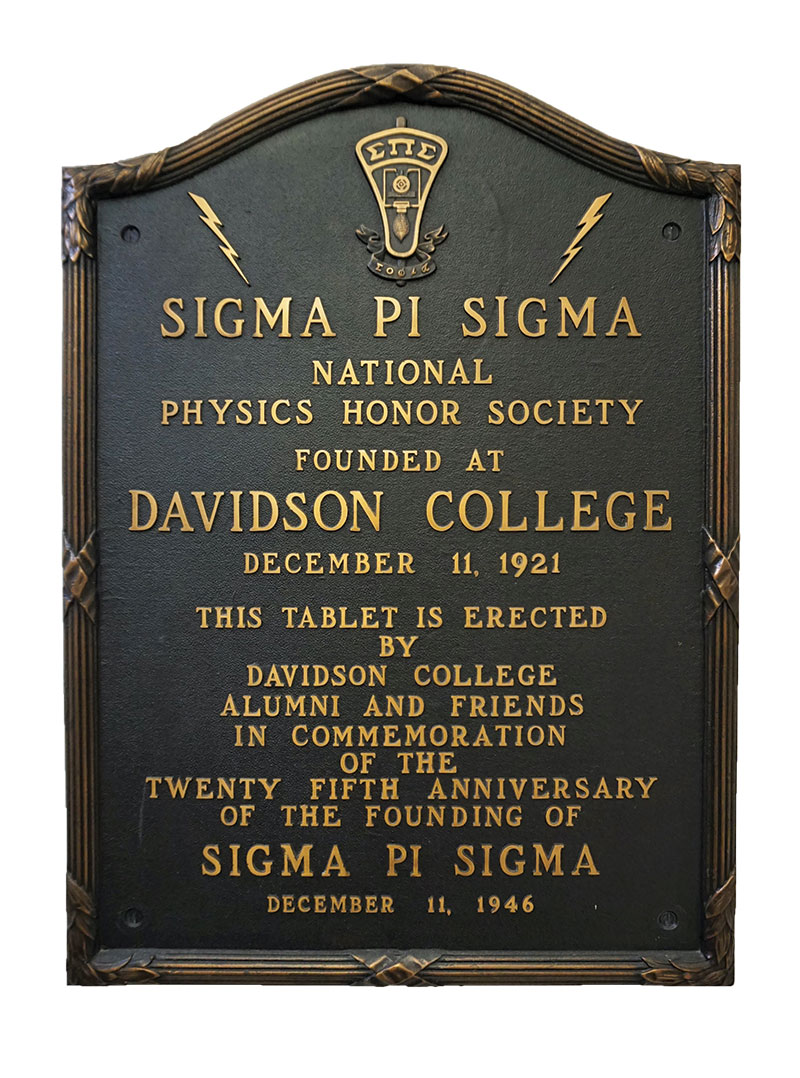 This tablet hangs in the physics department at Davidson College as a gift from alumni and friends for the 25th anniversary of Sigma Pi Sigma. Photo courtesy of Anthony Kuchera.
